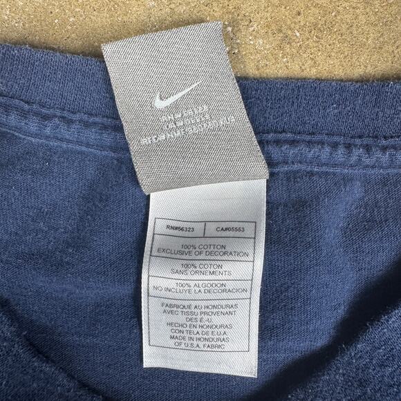 Nike Hoops T-Shirt Men’s 2XL Navy Blue‎ 03 Basketball Graphic Tee Vintage Y2K - Picture 9 of 13